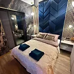 아파트 Golden Eagle Luxury - Granary Island- Old Town *