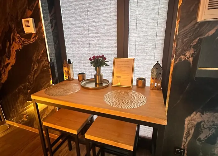 Chmielna 110b Stare Miasto, 